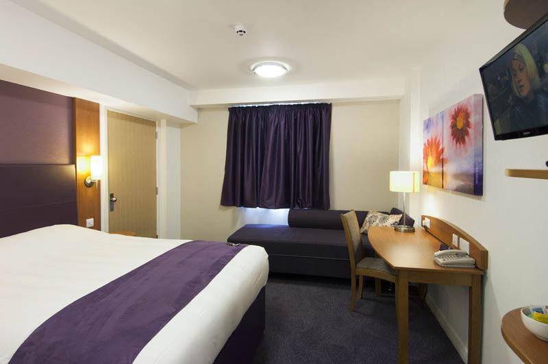 Premier Inn Rochdale Exterior photo